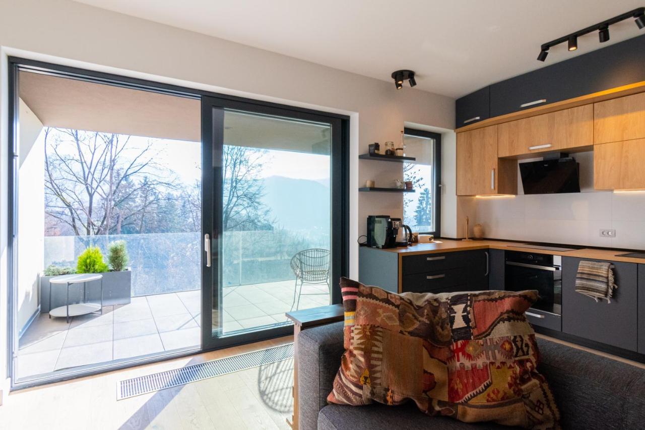 Mirador Bohemian Apt With Views Over Old Town And Tampa Mountain, Near Poiana บราชอฟ ภายนอก รูปภาพ